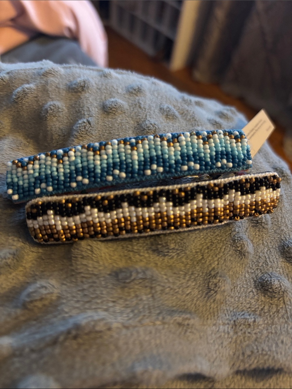 Set of Deepa Gurnani beaded barrettes - Picture 5 of 6
